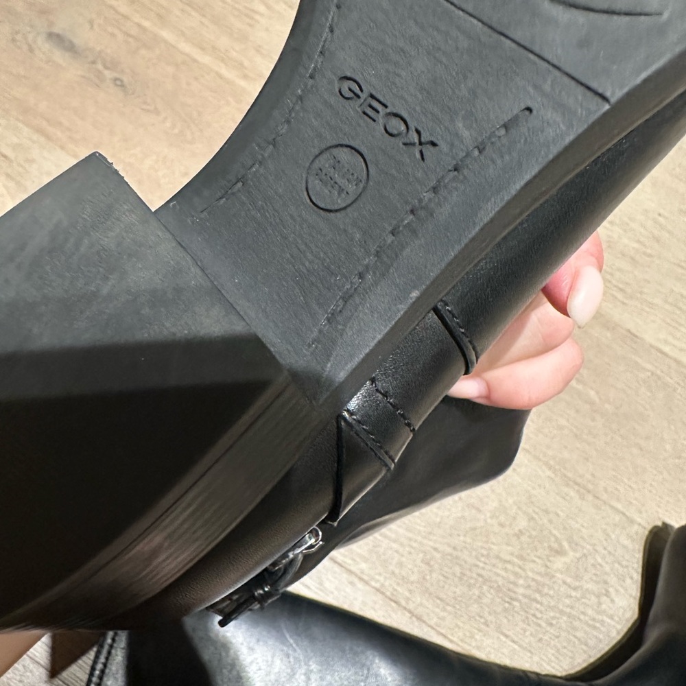Boots - Picture 4 of 13